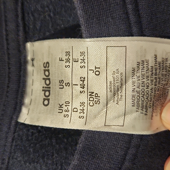 Women's small Adidas sweatshirt - Picture 3 of 3